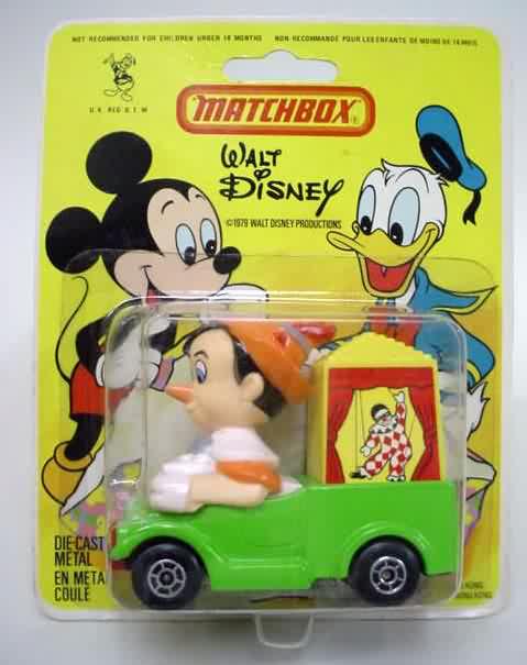 Walt Disney PINOCCHIO CAR green with Pinocchio driving