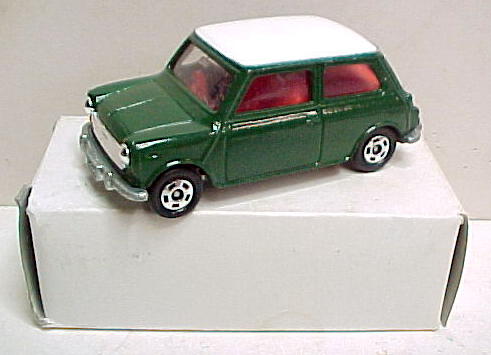 F8 BLMC MINI COOPER dark green with white roof red interior mint in 