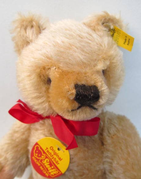 Ear Button & Tag Details about   Steiff German Bear Plush Molly Brown Large 13" 0330/32 
