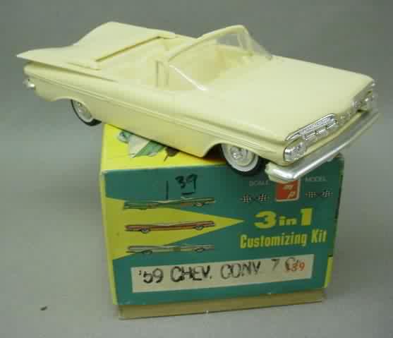 1959 CHEVROLET IMPALA Convertible 125 1959 SMP issue molded in cream 