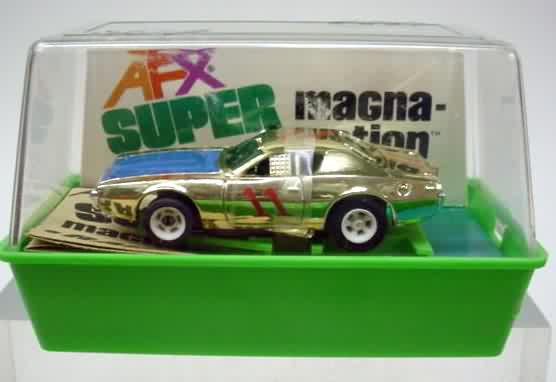 1 1978 AURORA Embossed Clear Cover Super Mag Green Clam Shell Slot Car Rare BOX 